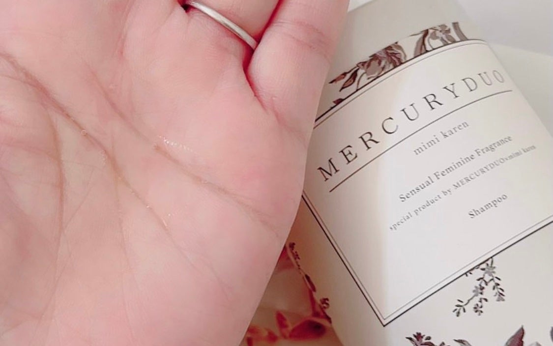 フォロバします♥️ゆう♥️ on LIPS 「マーキュリーデュオらしいフェミニンな花柄ボトルがすごくオシャレ..」(2枚目)