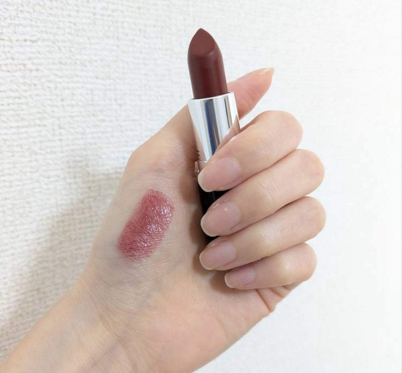 ‧₊˚ゆうな˚₊ on LIPS 「チェックするべきリップ🩰♡♡♡┈┈┈┈┈┈┈┈┈┈┈┈┈┈┈♡..」(1枚目)