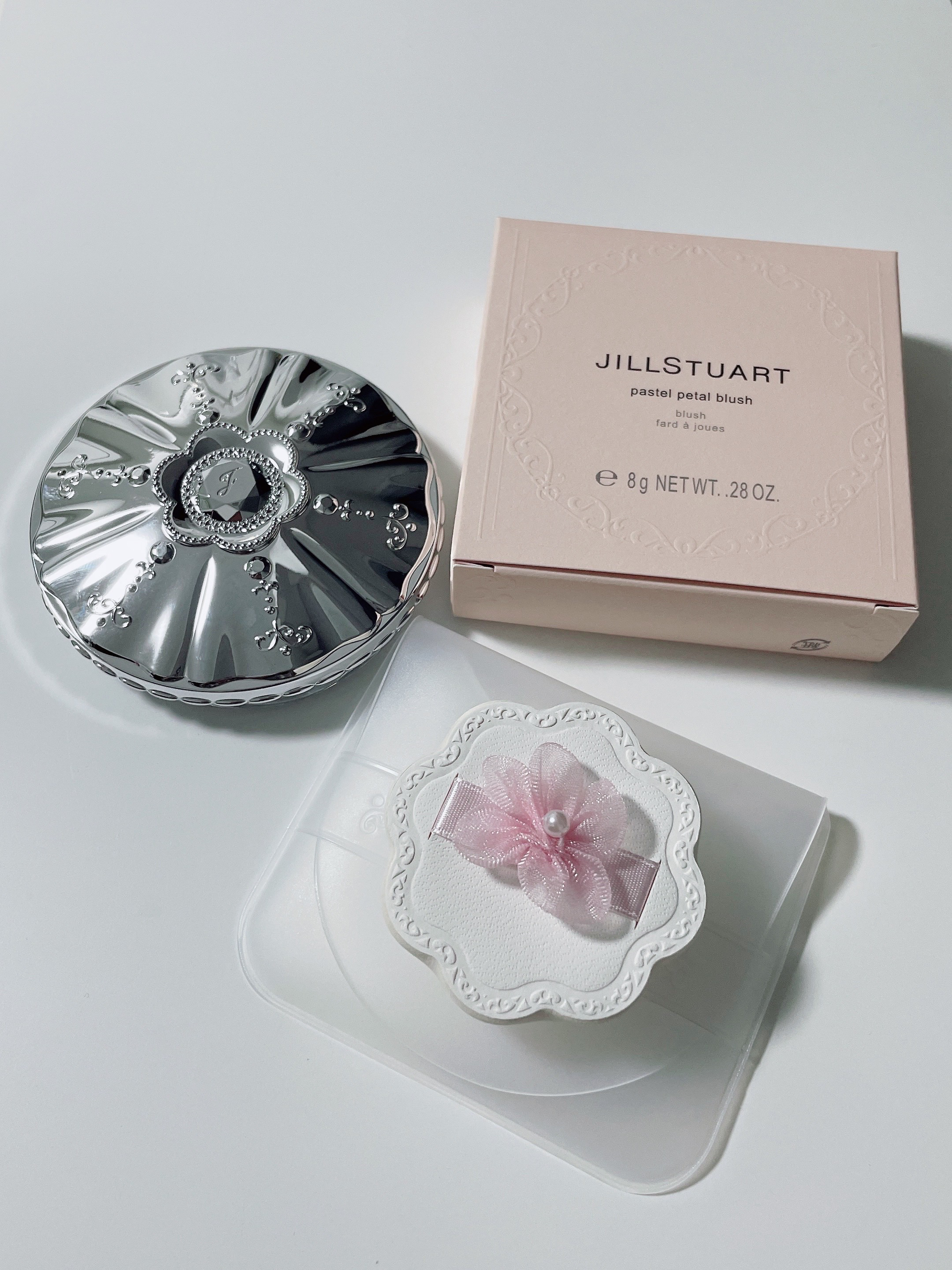 ジルスチュアート　パステルペタル ブラッシュ 01 apricot daisy/JILL STUART/パウダーチークを使ったクチコミ（2枚目）