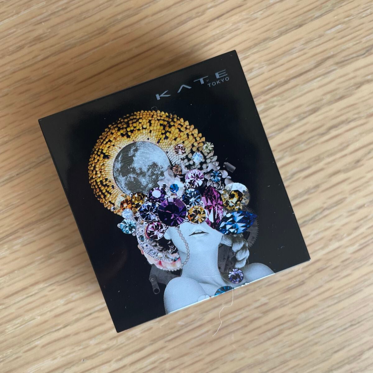 オーロラライズグロウハイライター/KATE/パウダーハイライトを使ったクチコミ(2枚目)