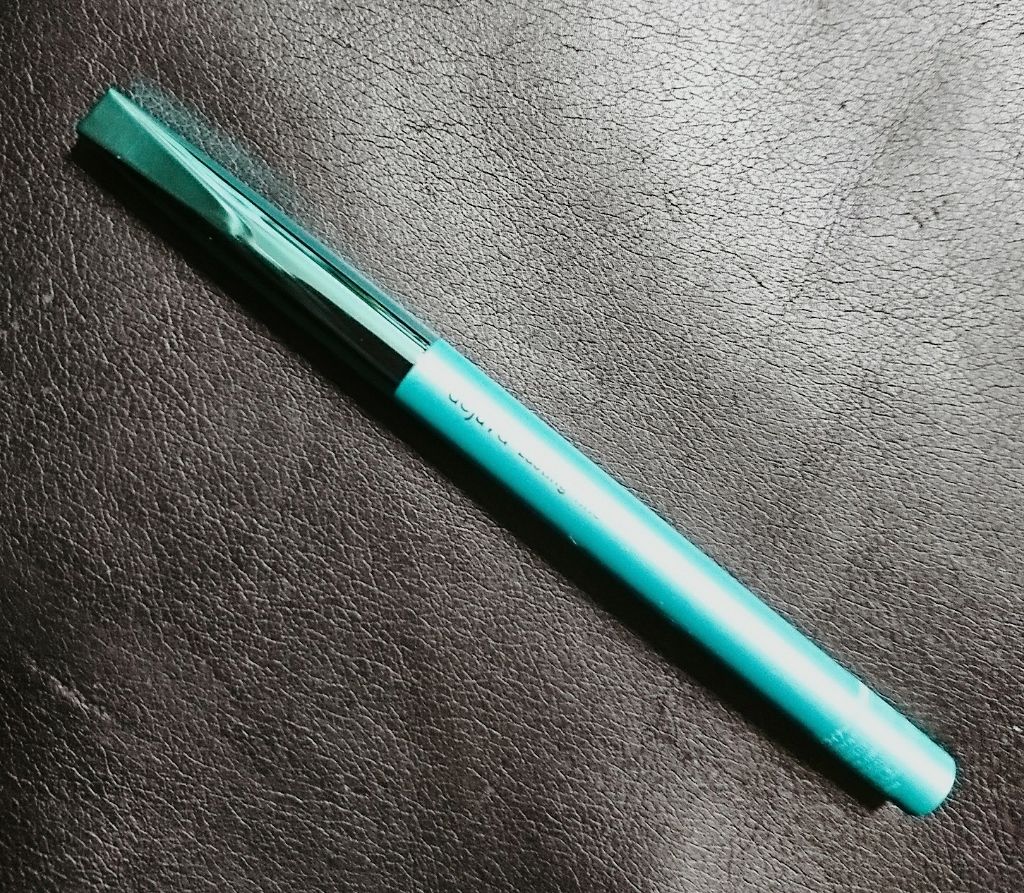 「密着アイライナー」クリームペンシル/デジャヴュ/ペンシルアイライナーを使ったクチコミ（2枚目）