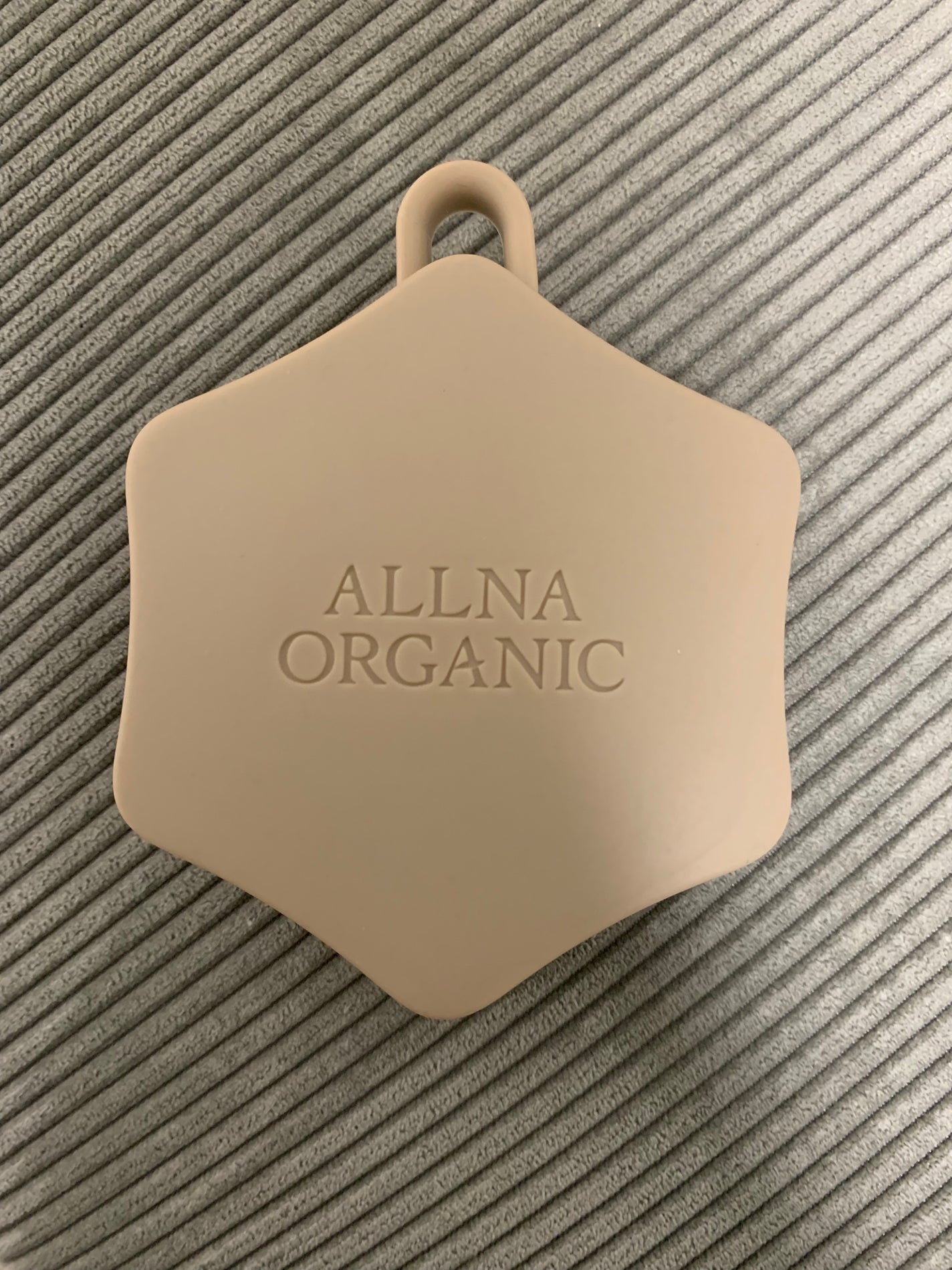 natsumi on LIPS 「★オルナオーガニックマッサージブラシ(頭皮用マッサージブラシ)..」(2枚目)