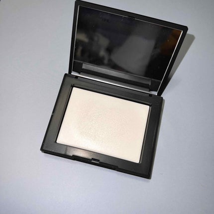 ライトリフレクティングセッティングパウダー プレスト N/NARS/プレストパウダーを使ったクチコミ(2枚目)