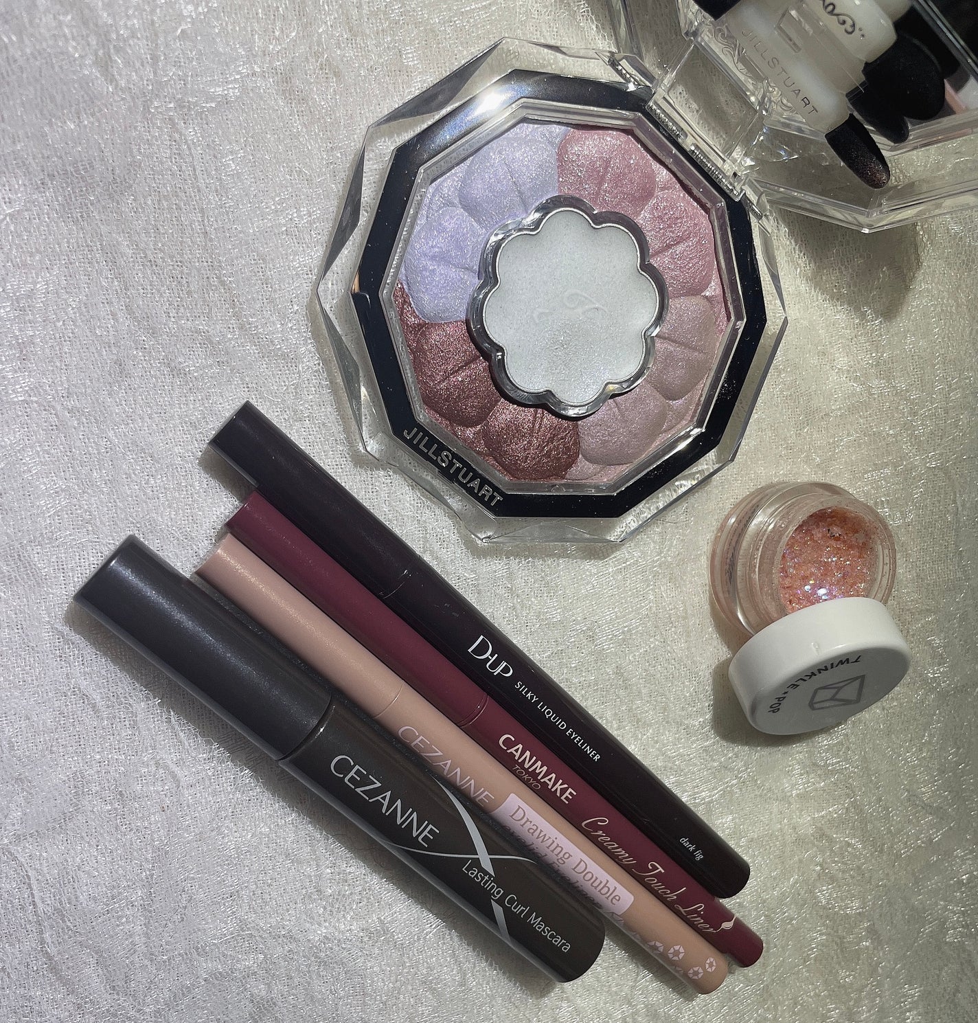 クリーミータッチライナー/キャンメイク/ジェルアイライナーを使ったクチコミ(3枚目)