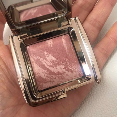 HOURGLASS Ambient Lighting Blushのクチコミ「#ミニコスメ
HOURGLASS
Ambient Lighting Blush Mini
$2.....」（2枚目）