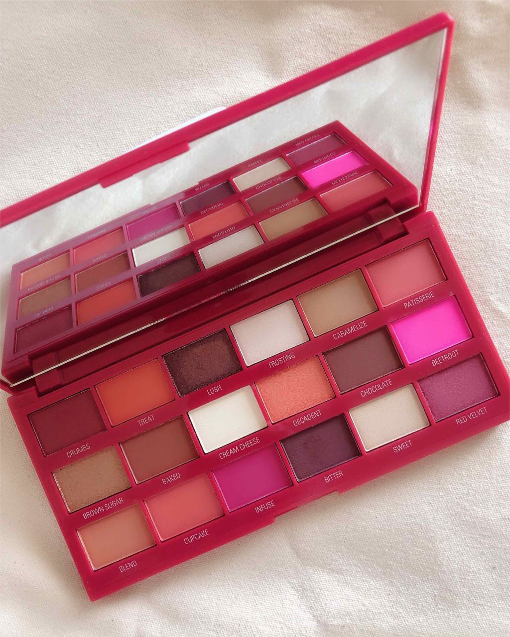 アイラブチョコレート/MAKEUP REVOLUTION/アイシャドウパレットを使ったクチコミ(2枚目)