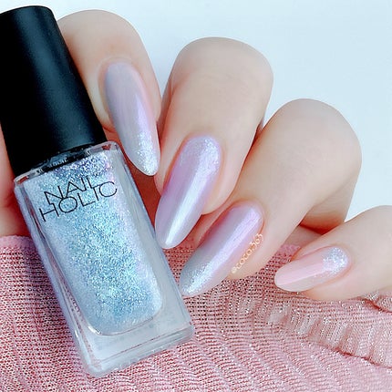 ネイルホリック Aurora Glitter/ネイルホリック/マニキュアを使ったクチコミ(3枚目)