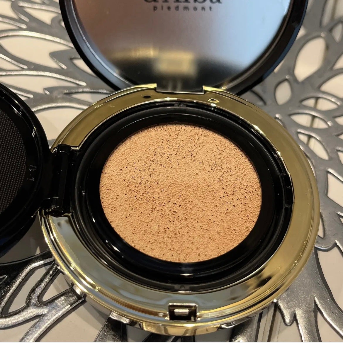 グロウフィットセラムカバークッション/ダルバ/クッションファンデーションを使ったクチコミ(3枚目)