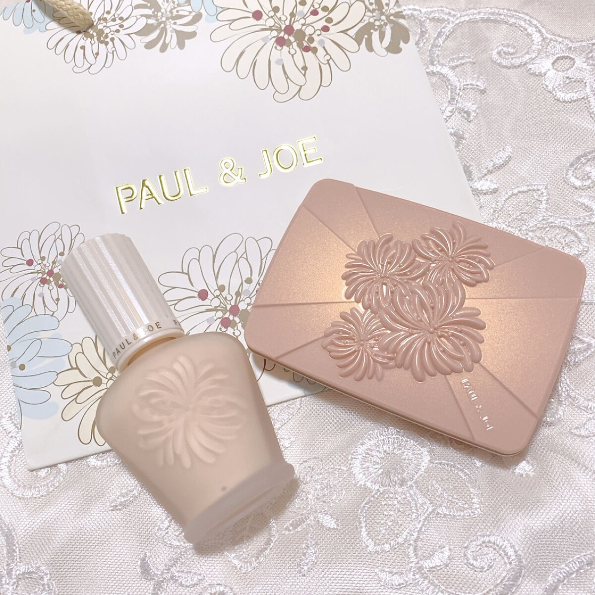 ヴェール ファンデーション N 100 ライトピンクオークル/PAUL & JOE BEAUTE/パウダーファンデーションを使ったクチコミ（2枚目）
