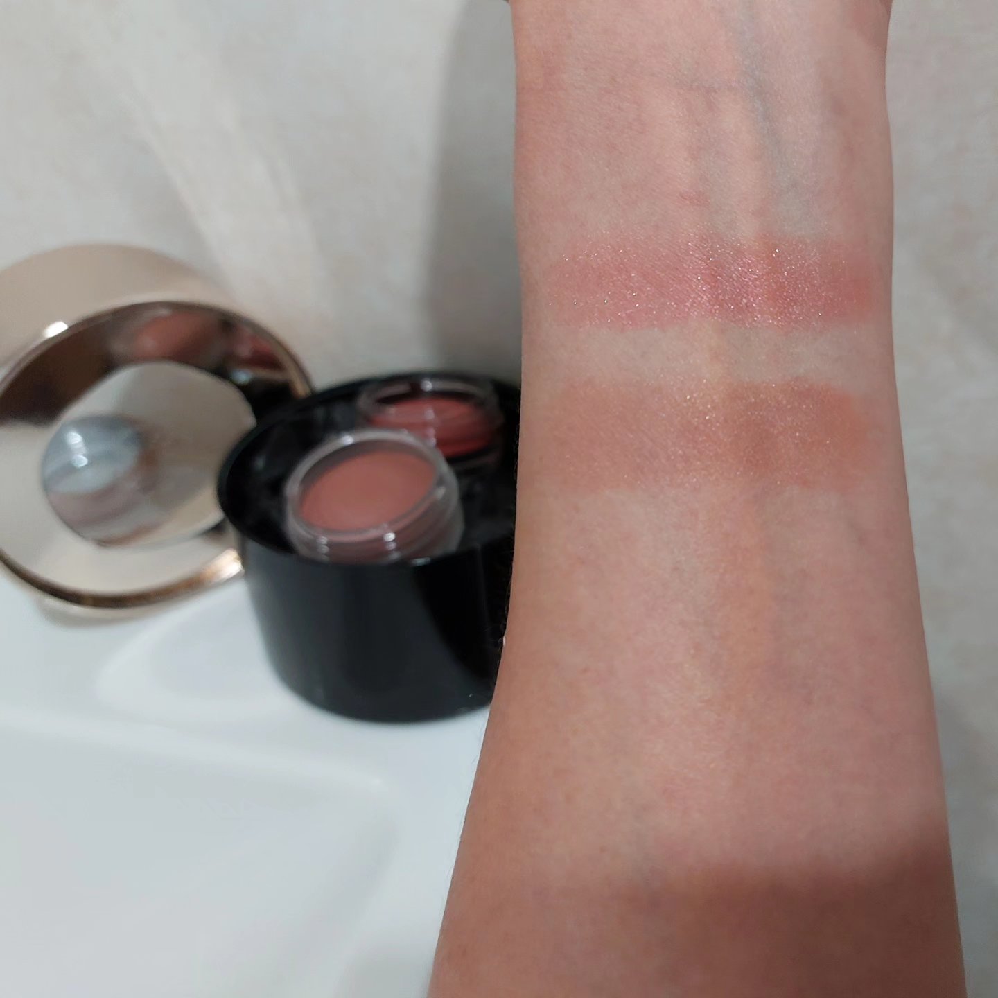 アイグロウジェム スキンシャドウ 10G vintage red/DECORTÉ/ジェル・クリームアイシャドウを使ったクチコミ（3枚目）