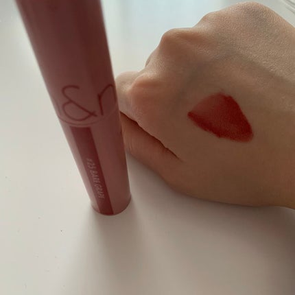 ジューシーラスティングティント/rom&nd/リップティントを使ったクチコミ(2枚目)