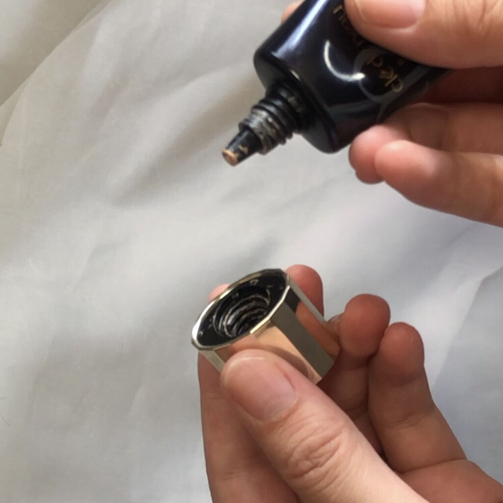 タンクレームエクラ オークル10/クレ・ド・ポー ボーテ/クリーム・エマルジョンファンデーションを使ったクチコミ（2枚目）