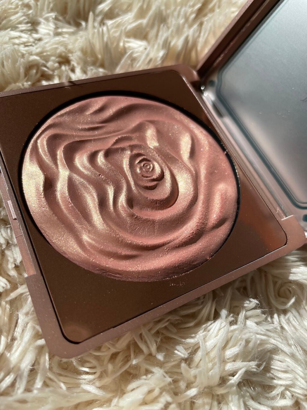 双花彫刻 ハイライト/花西子/パウダーハイライトを使ったクチコミ(2枚目)