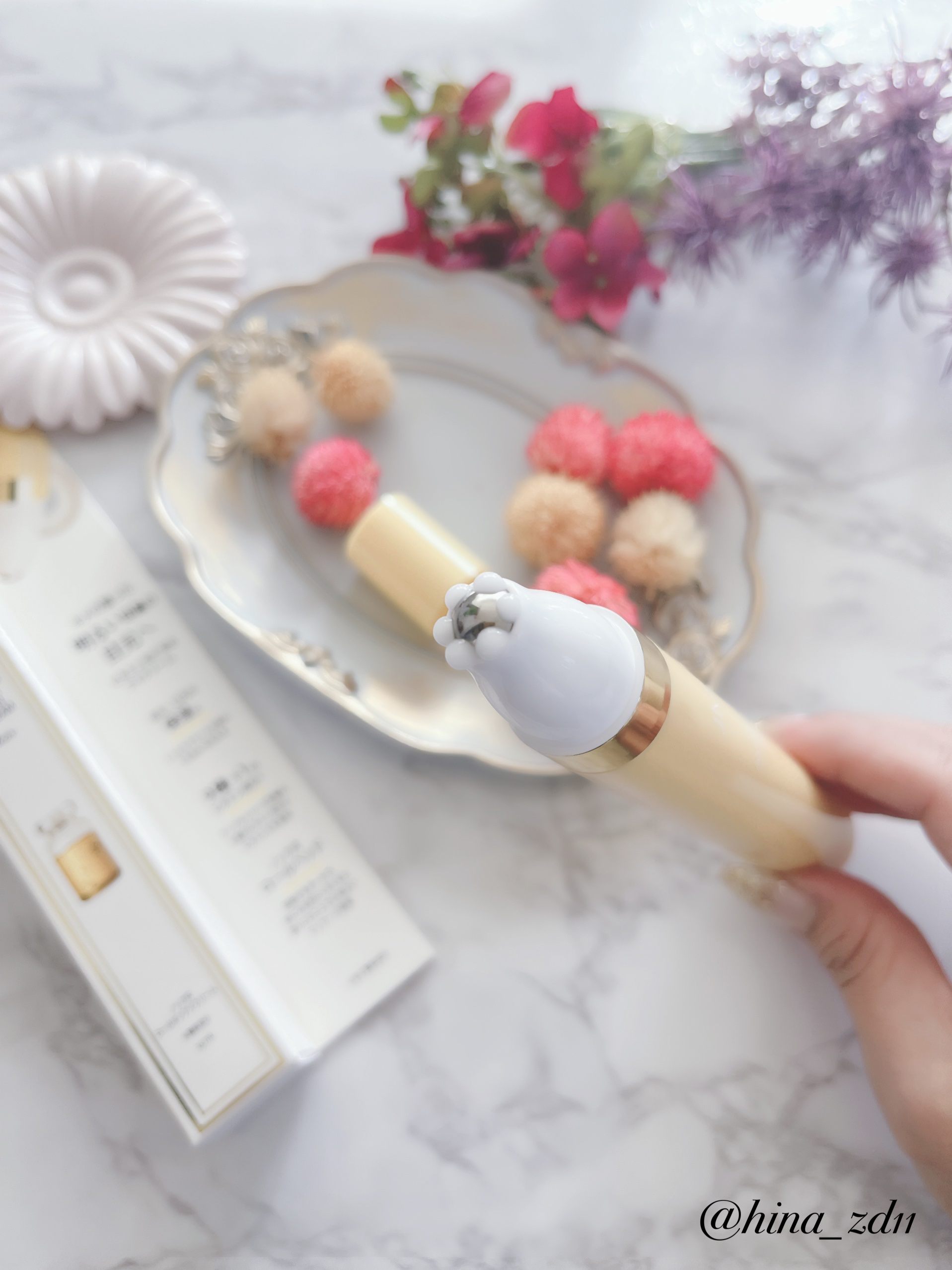 V9ビタミンアンプルロールオンアイクリームクリア/JMsolution/アイケア・アイクリームを使ったクチコミ（3枚目）