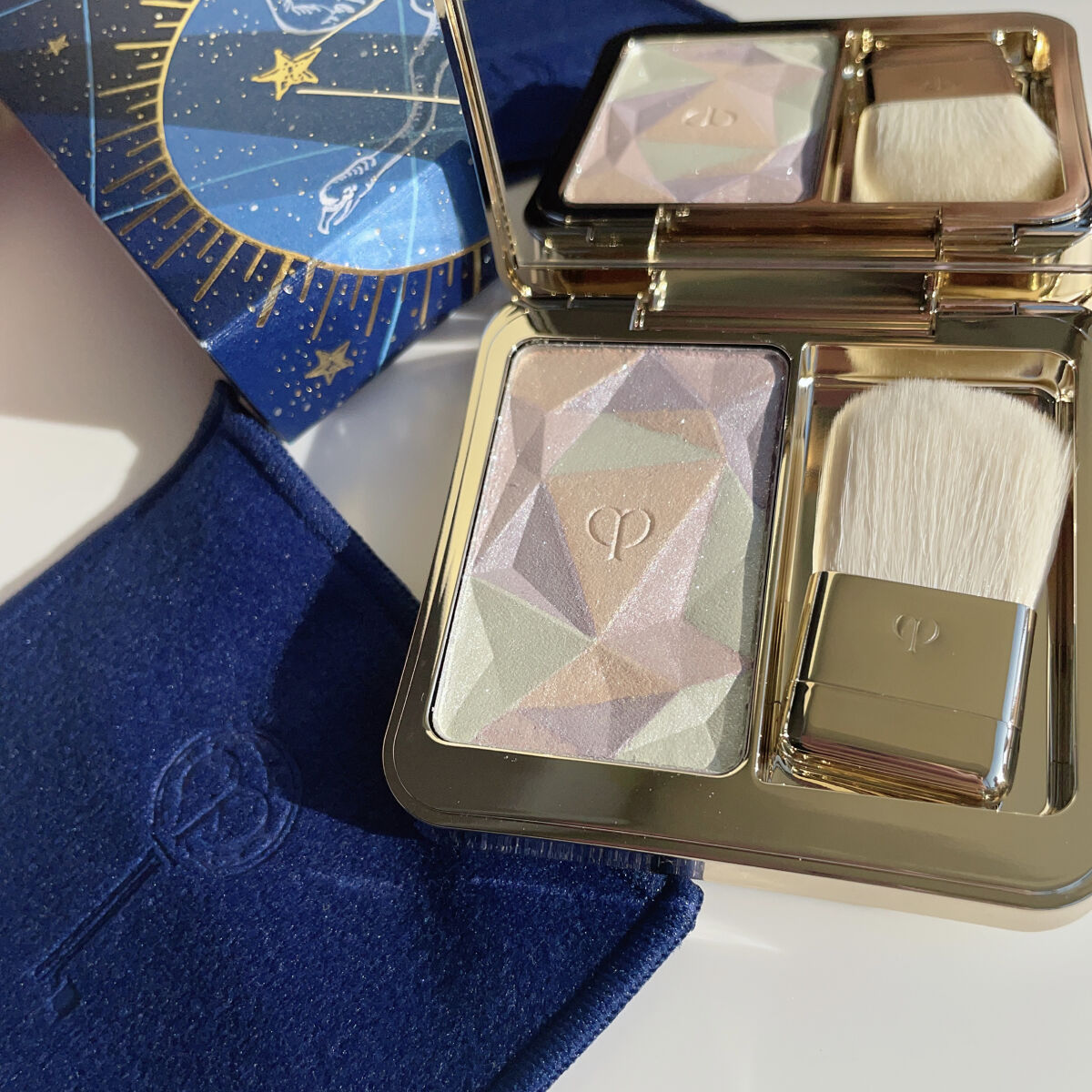 限定パウダーハイライト】ル・レオスールデクラ ｜クレ・ド