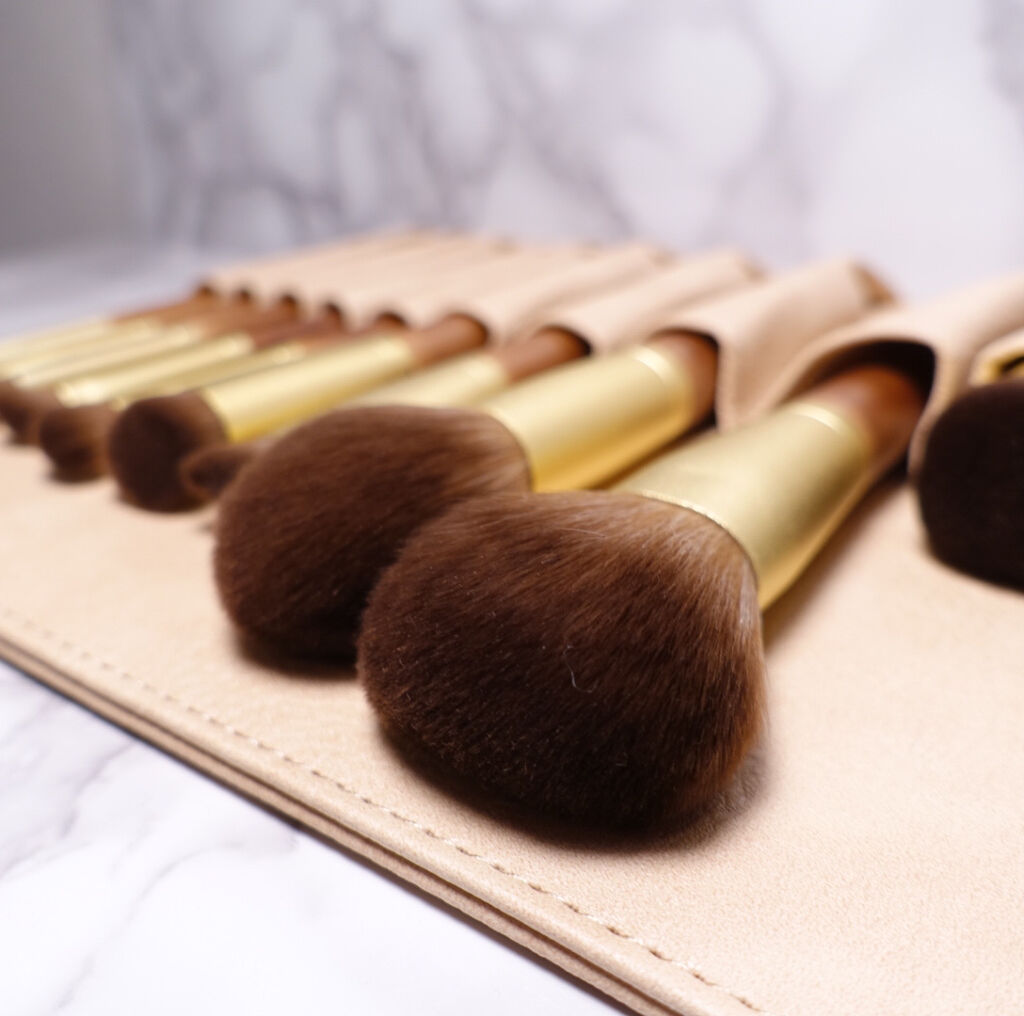 SIXPLUS X MARILYN 10本メイクアップブラシセット/SIXPLUS/メイクブラシを使ったクチコミ（2枚目）