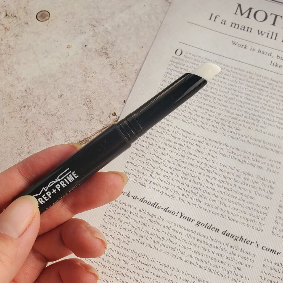 あゆこ on LIPS 「M・A・Cロックドキスインクリップカラー(ブレイズン)全29色..」(3枚目)