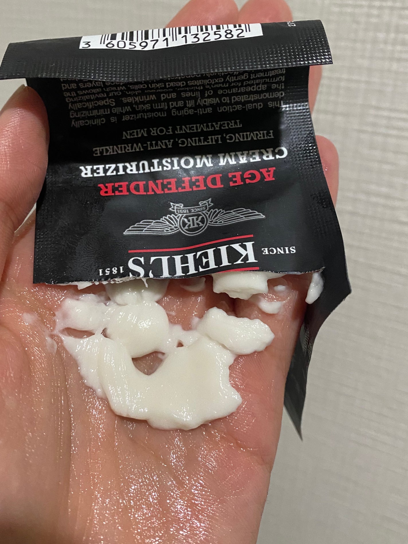 キールズ AGD エイジケア クリーム/Kiehl's/フェイスクリームを使ったクチコミ(3枚目)