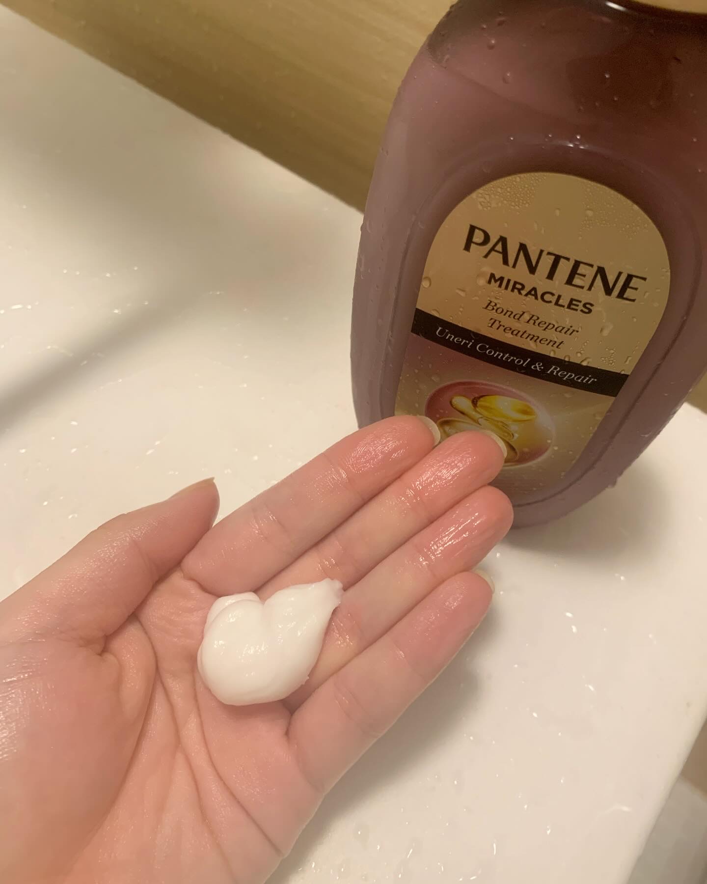 ミラクルズ うねりコントロール&リペア ボンドリペア シャンプー/トリートメント/パンテーン/市販シャンプーを使ったクチコミ（3枚目）