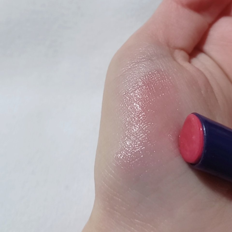 ニベア リッチケア＆カラーリップ/ニベア/リップクリームを使ったクチコミ（2枚目）