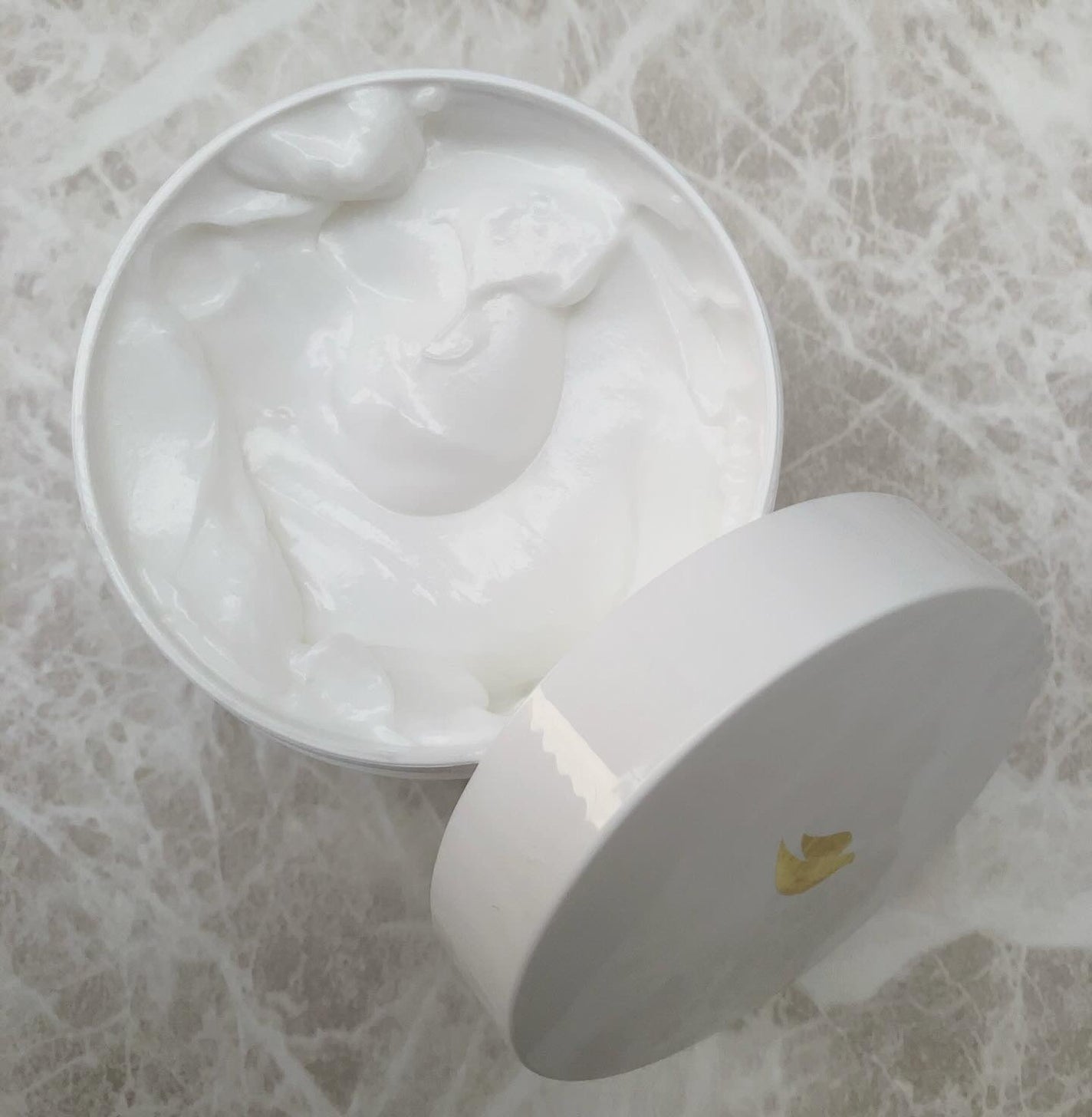 ダヴ クリームボディウォッシュ ジョイアスグロウ/ダヴ/ボディソープを使ったクチコミ(2枚目)