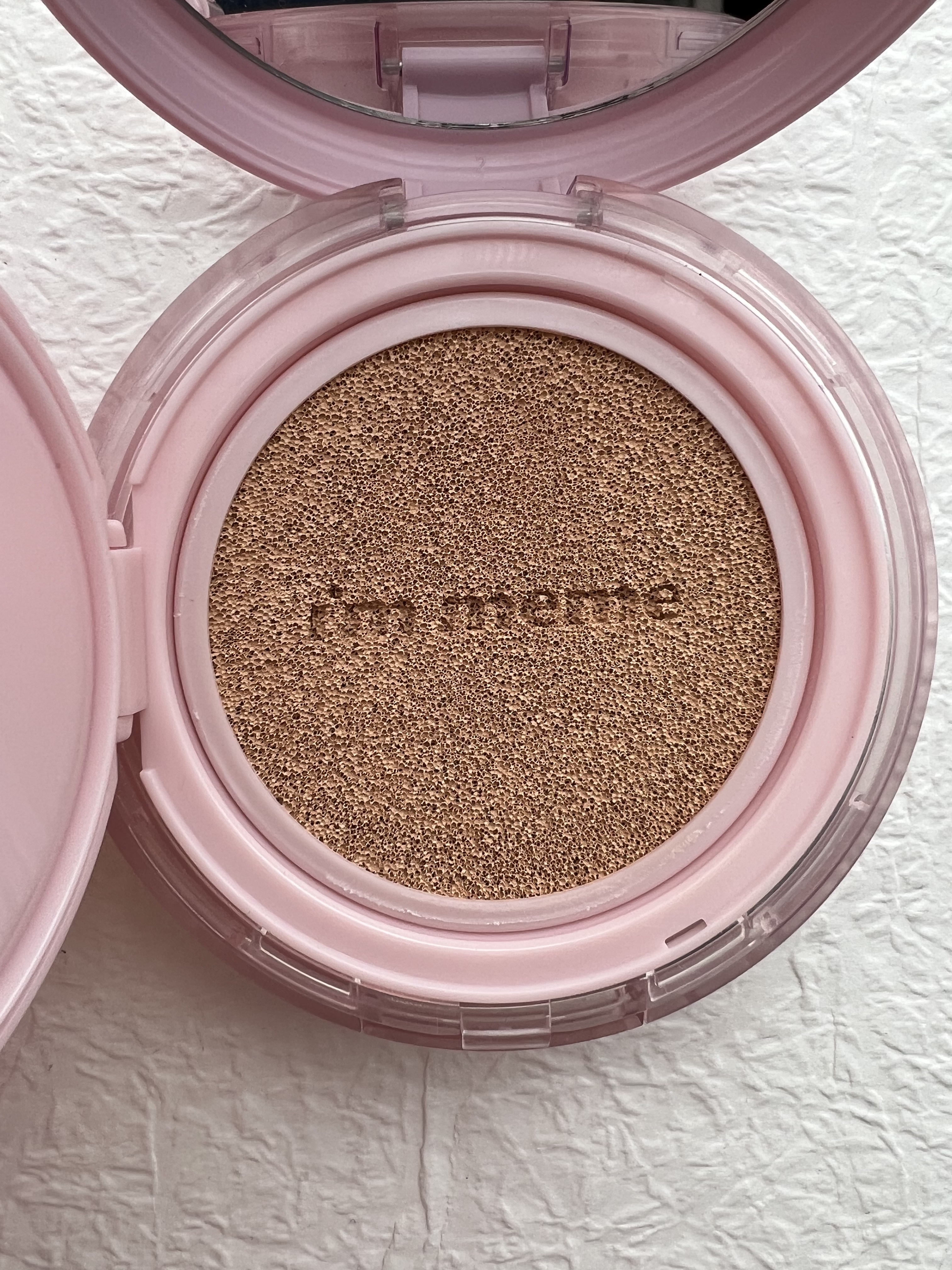 ワンダーベルベットラスティングクッション/i’m meme/クッションファンデーションを使ったクチコミ（2枚目）