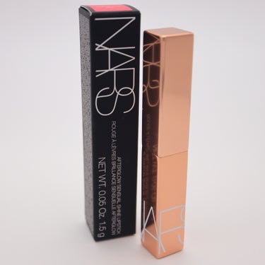 NARS アフターグロー　センシュアルシャイン　リップスティックのクチコミ「光沢感のある発色とリップケアをハイブリットに叶えるリップスティック。

スムースに伸びる心.....」（1枚目）