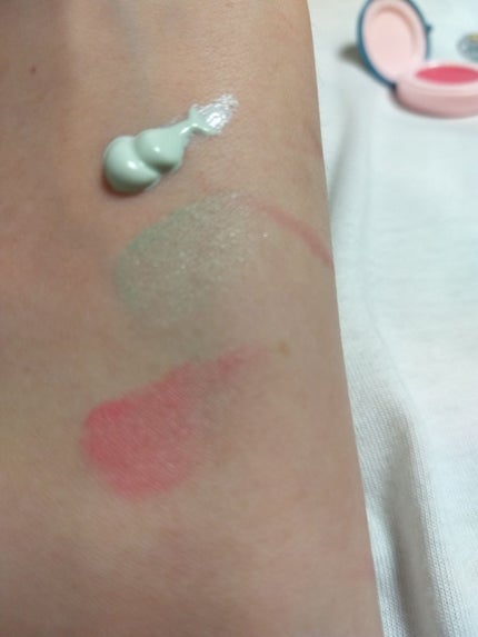 シャドーカスタマイズ/MAJOLICA MAJORCA/単色アイシャドウを使ったクチコミ(4枚目)