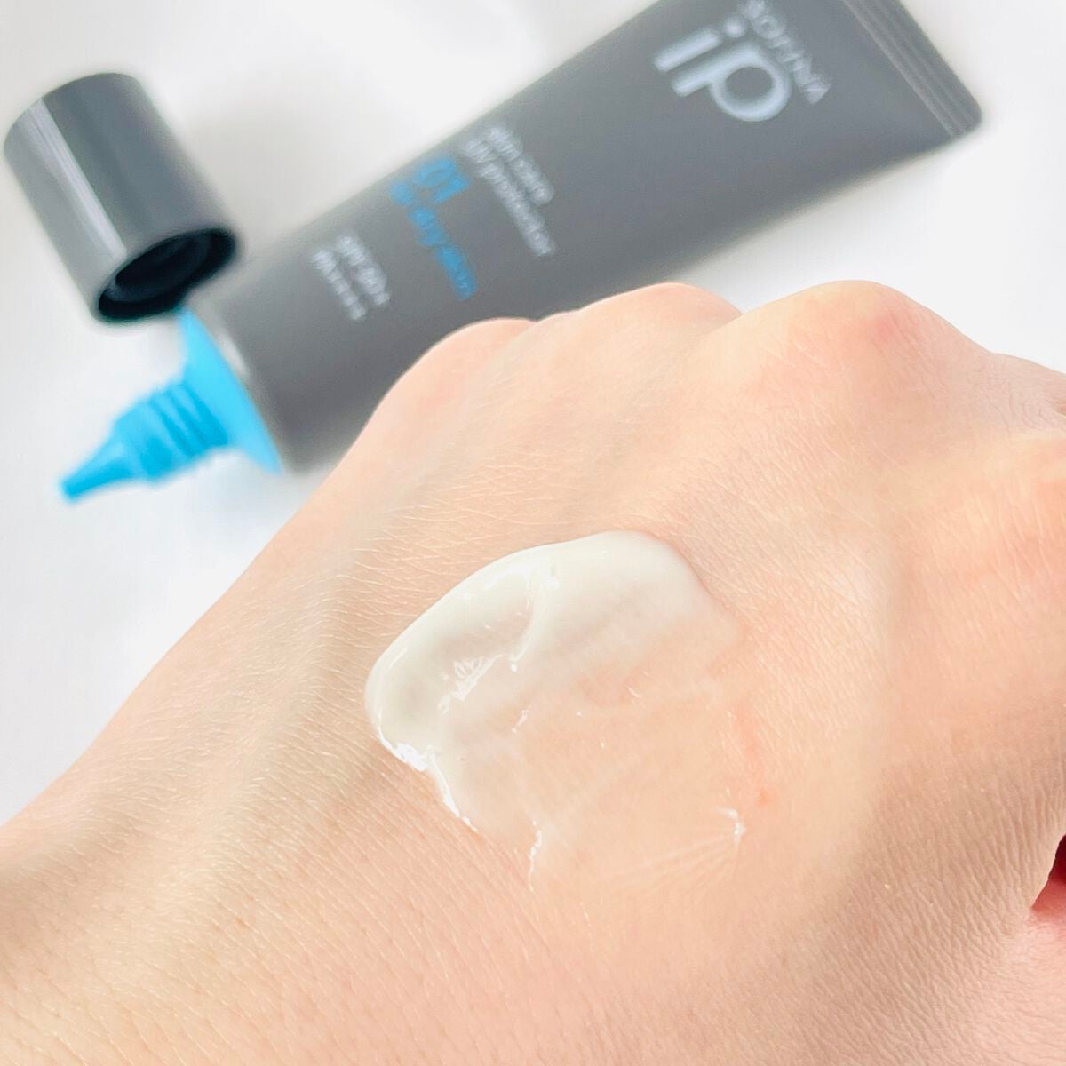 ソフィーナ iP スキンケアUV 01乾燥しがちな肌環境 SPF50+ PA++++/SOFINA iP/日焼け止めクリームを使ったクチコミ(5枚目)