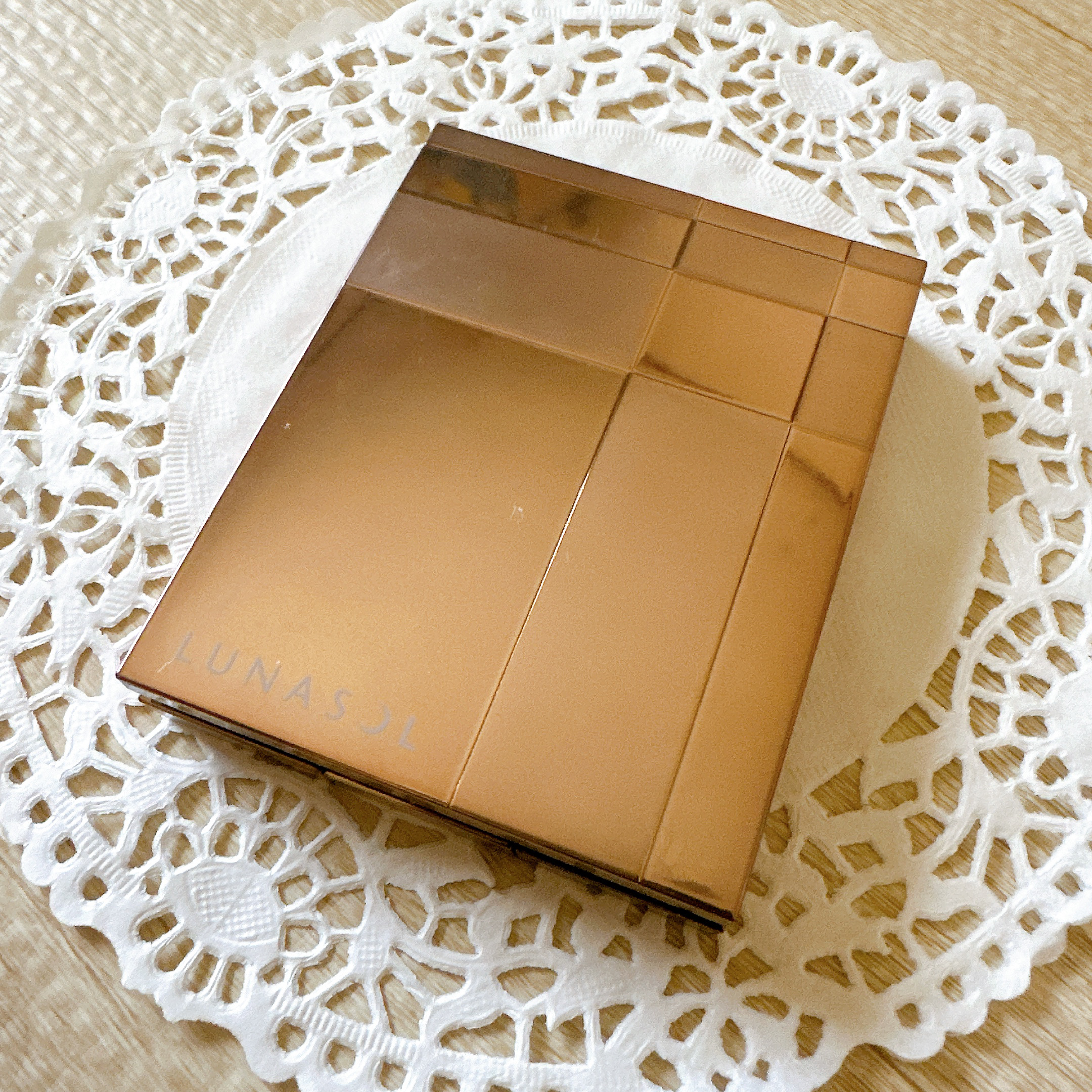 スキンモデリングアイズ/LUNASOL/アイシャドウパレットを使ったクチコミ（2枚目）