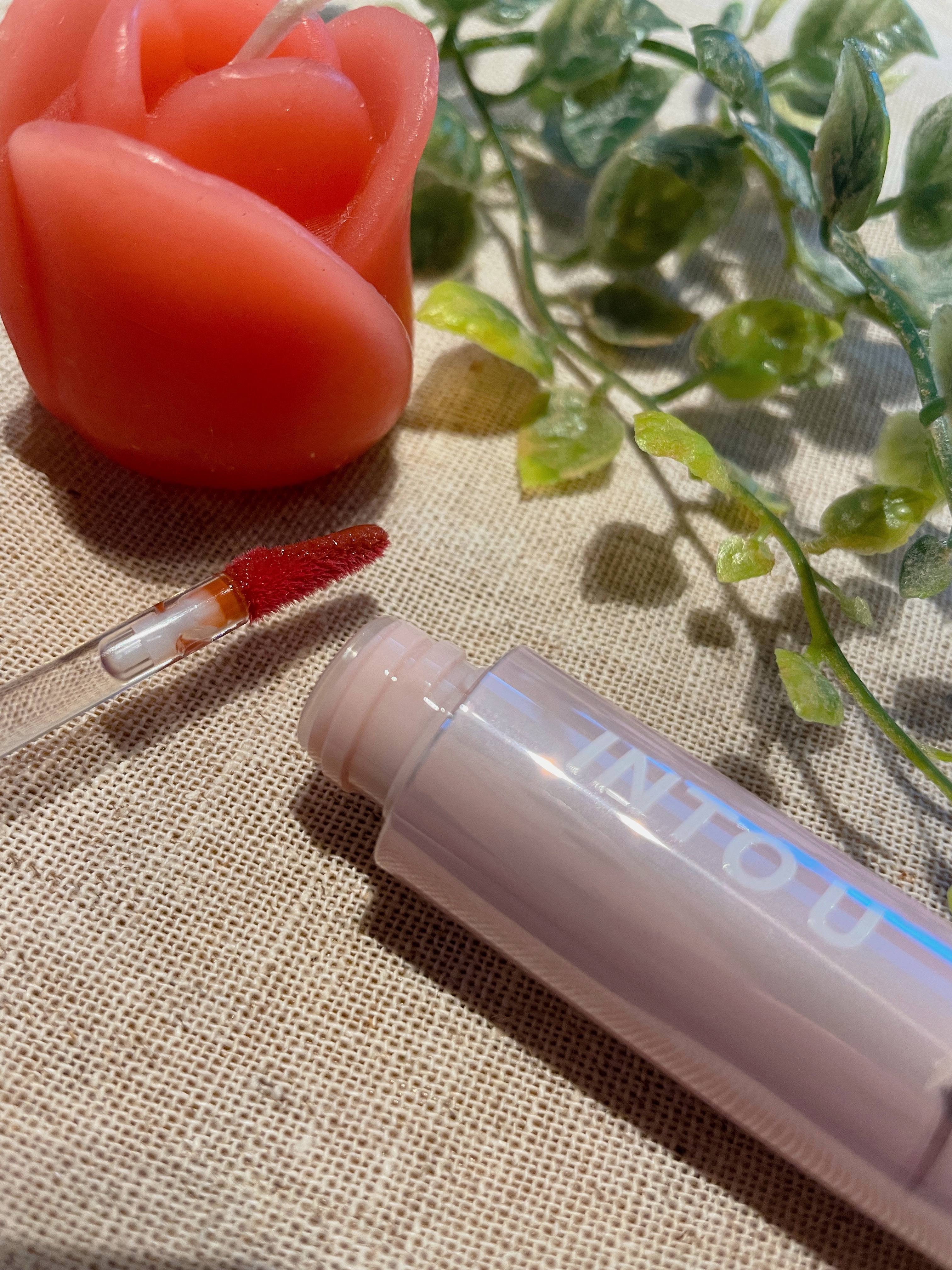 ジューシーパンピンググロス/INTO U/リップグロスを使ったクチコミ（2枚目）