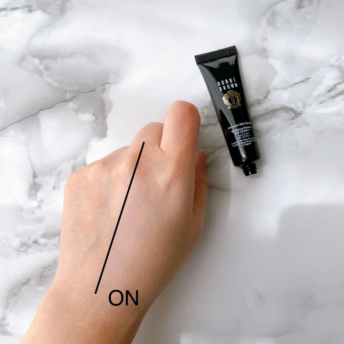 インテンシブ セラム ラディアンス プライマー/BOBBI BROWN/化粧下地を使ったクチコミ(3枚目)