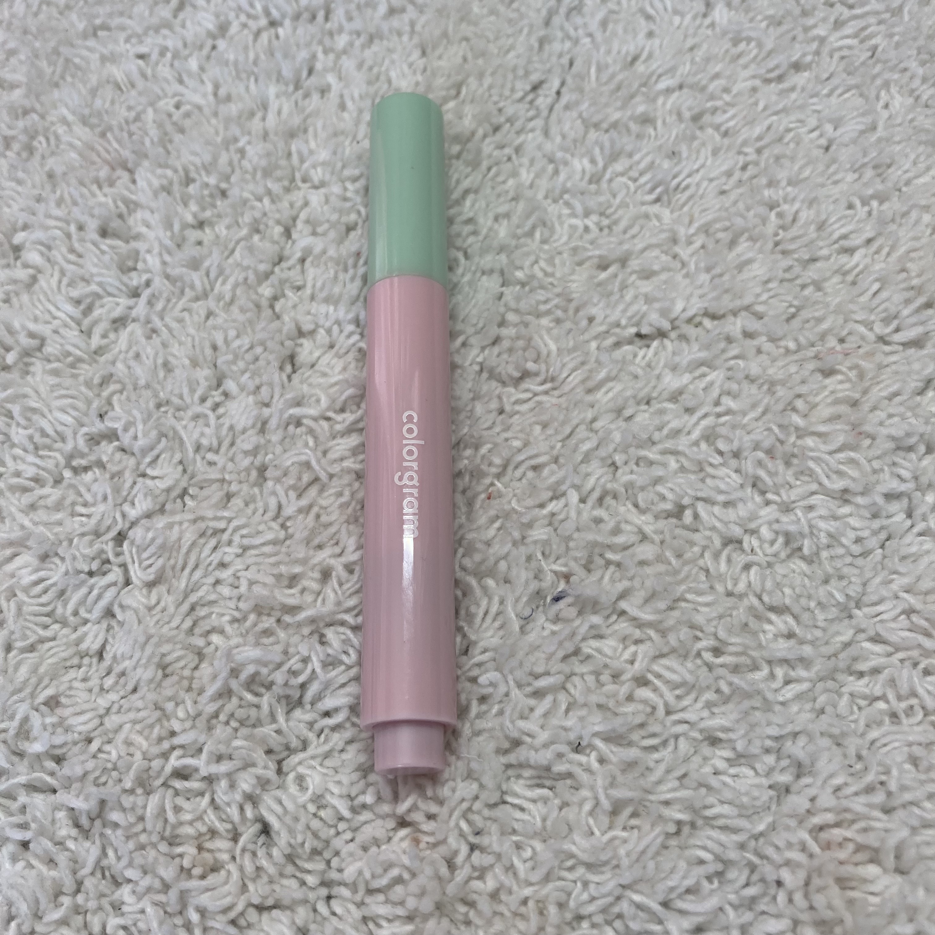 フルーティタンフルグラススティック/Colorgram/口紅を使ったクチコミ（2枚目）