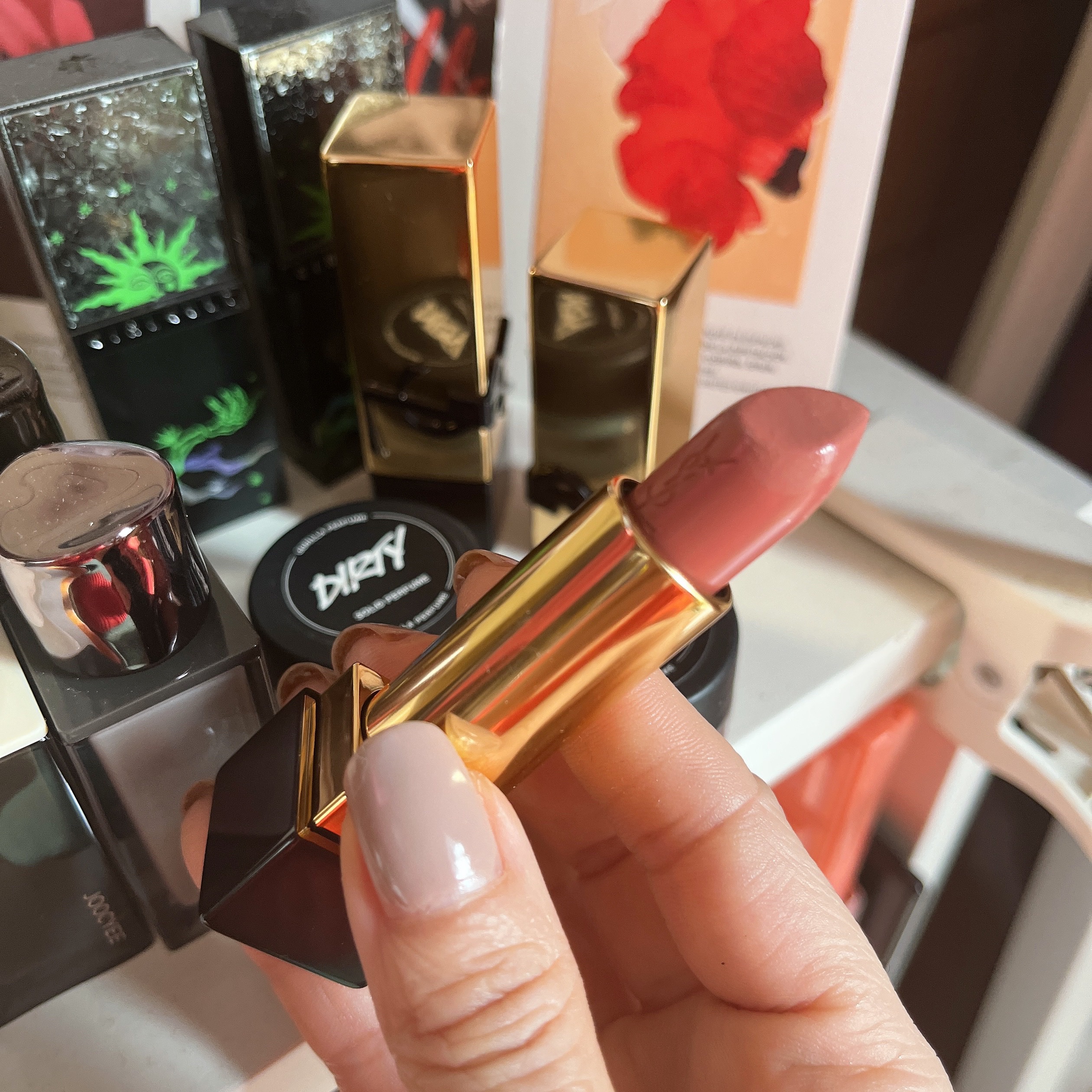 ルージュ ピュールクチュール N1/YVES SAINT LAURENT BEAUTE/口紅を使ったクチコミ（2枚目）