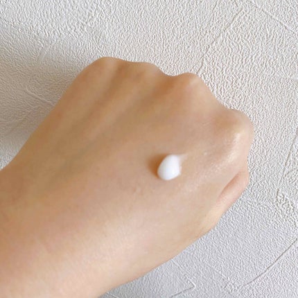 純白専科 すっぴん白雪美容液(専科 薬用美白クリーム)/SENKA(専科)/美容液を使ったクチコミ(2枚目)