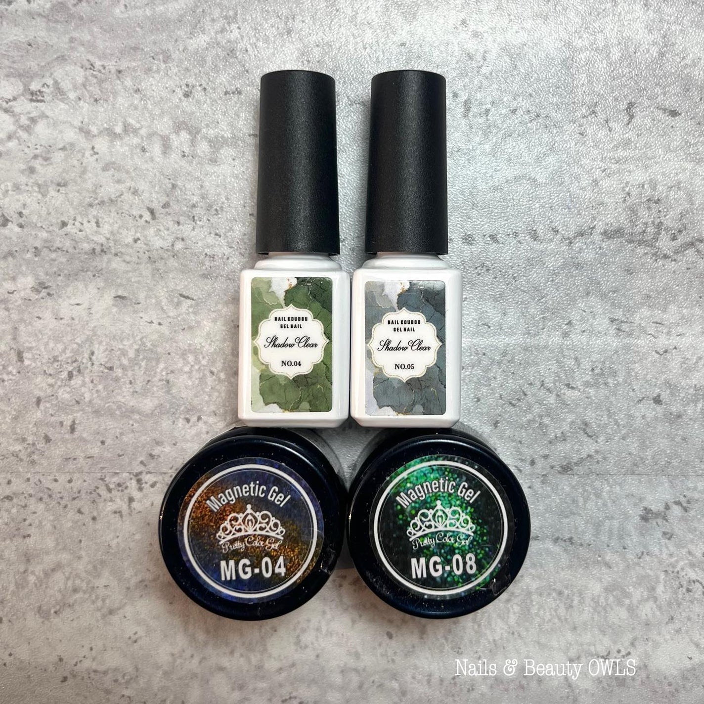 ぴよこれいと あうるす on LIPS 「落ち着いた色味でマグネットのオーダー。くすみブルーとカーキでマ..」(4枚目)