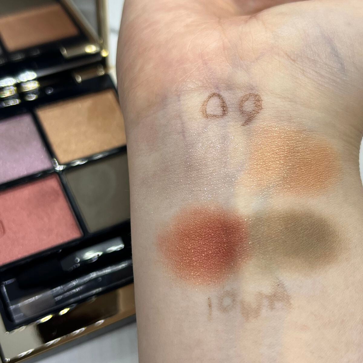 シグニチャー カラー アイズ/SUQQU/アイシャドウパレットを使ったクチコミ(1枚目)