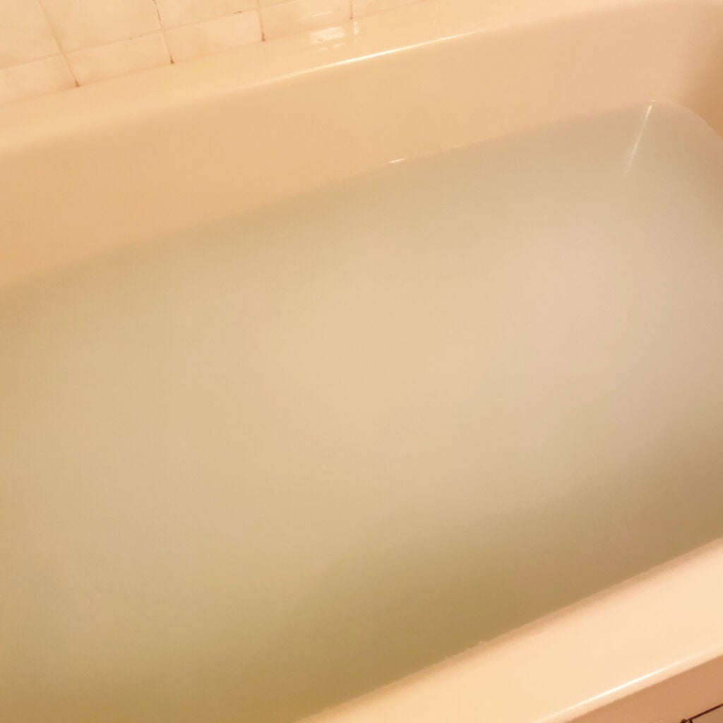 なめらかミルクバス 赤箱の香り/カウブランド/保湿系入浴剤を使ったクチコミ(2枚目)