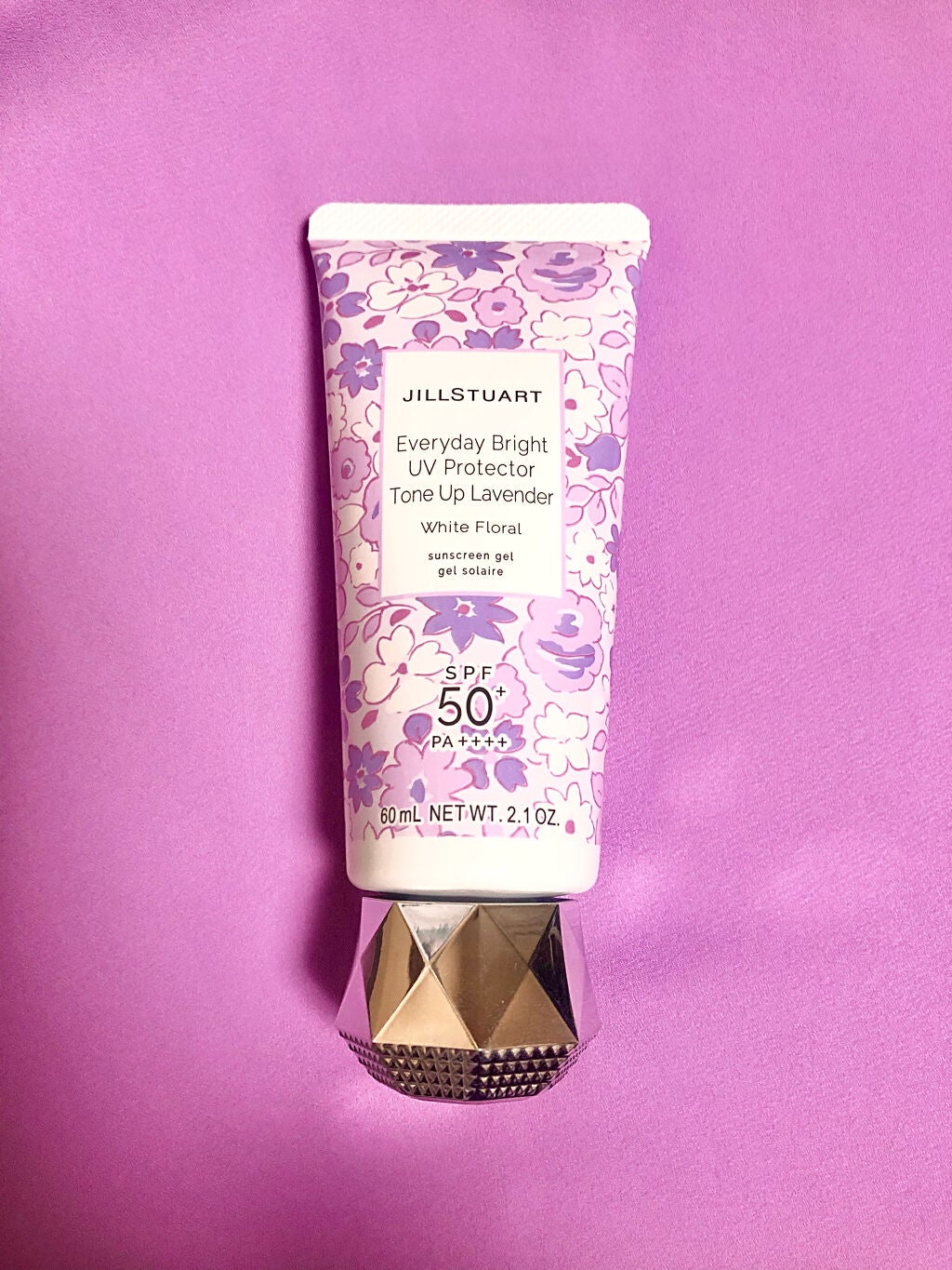 エブリデイブライト UVプロテクター トーンアップラベンダー ホワイトフローラル/JILL STUART/化粧下地を使ったクチコミ(1枚目)