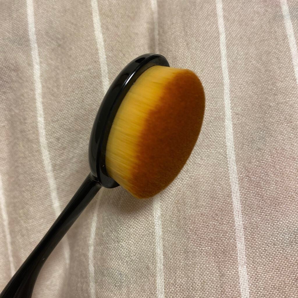 春姫ファンデーションブラシ(オーバル型)/DAISO/メイクブラシを使ったクチコミ(1枚目)