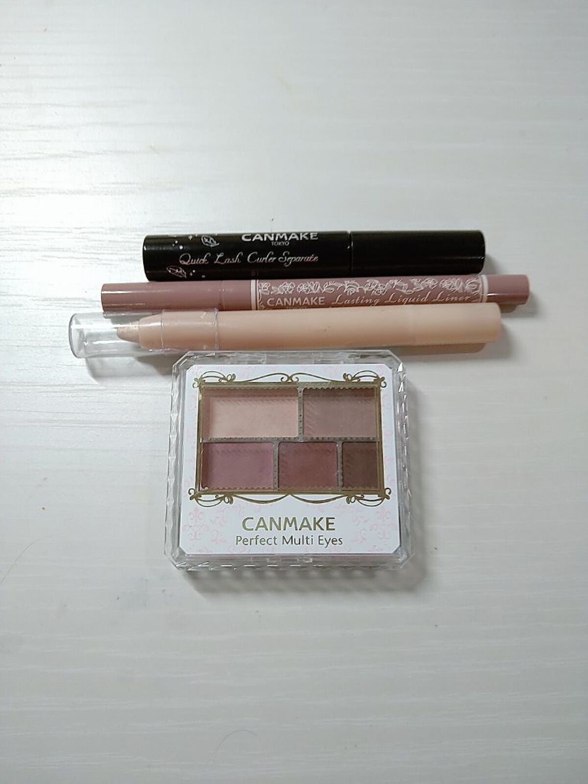 パーフェクトマルチアイズ/キャンメイク/アイシャドウパレットを使ったクチコミ(3枚目)