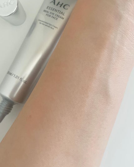 エッセンシャル リアル アイクリーム フォーフェイス/AHC/アイケア・アイクリームを使ったクチコミ(5枚目)