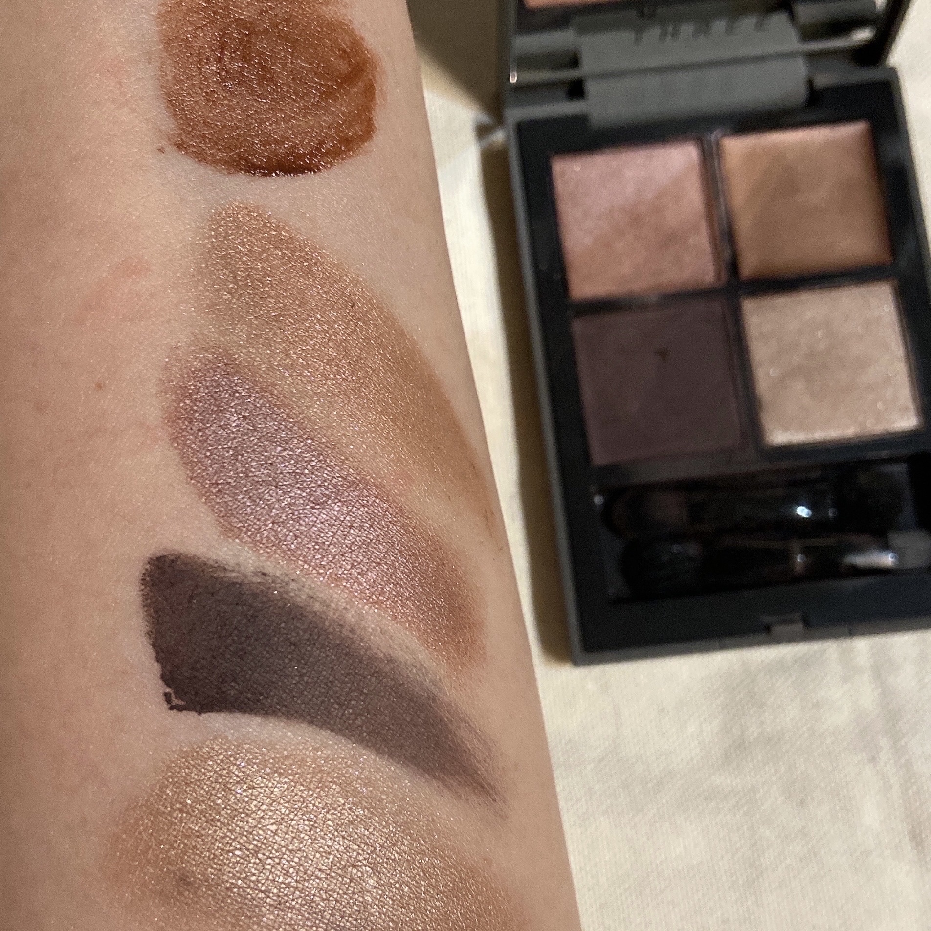 アルカミストツイストフォーアイ 09 REAL WILD........./THREE/リキッドアイシャドウを使ったクチコミ（3枚目）