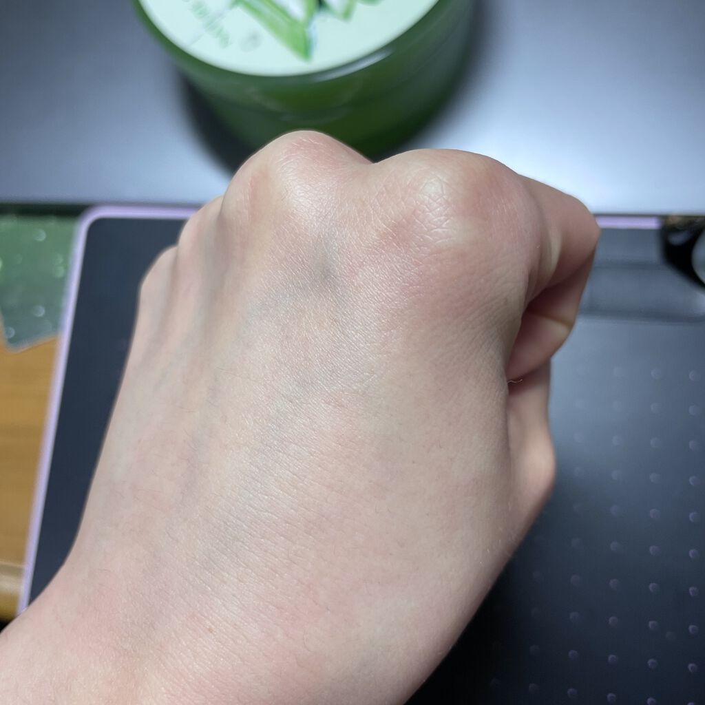 マイルド＆モイスチャーアロエジェル/ネイチャーリパブリック/ボディローションを使ったクチコミ（3枚目）