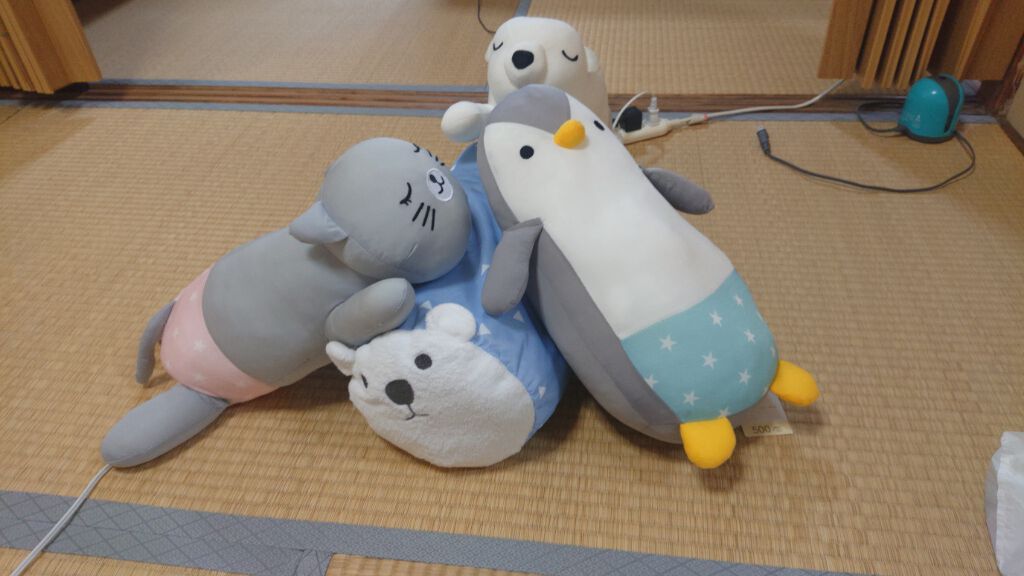 にゃーにゃ一団 on LIPS 「こんにちは(^^)今日も朝から爆睡💤出来て睡眠ばっちりだよ〰️..」(1枚目)