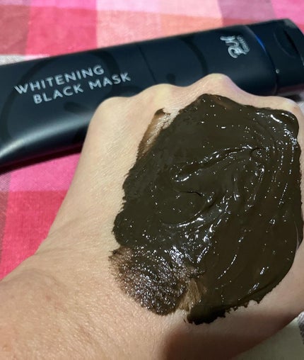 ホワイトニング ブラック マスク/B/H COLLECT/洗い流すパック・マスクを使ったクチコミ(4枚目)