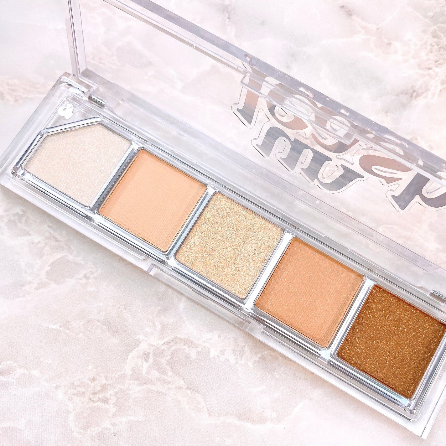 グリッターペディアアイパレット/unleashia/アイシャドウパレットを使ったクチコミ(2枚目)