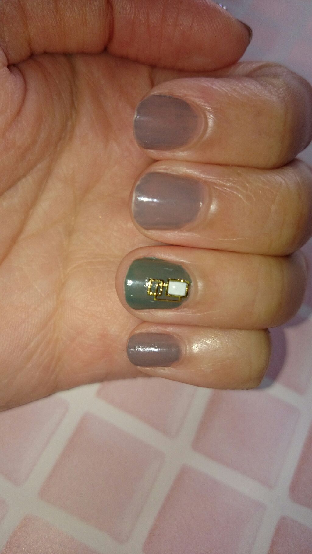 カラフルネイルズ/キャンメイク/マニキュアを使ったクチコミ(3枚目)