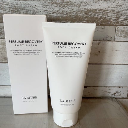 パフューム リカバリーボディクリーム/ラミューズ/ボディクリームを使ったクチコミ(4枚目)