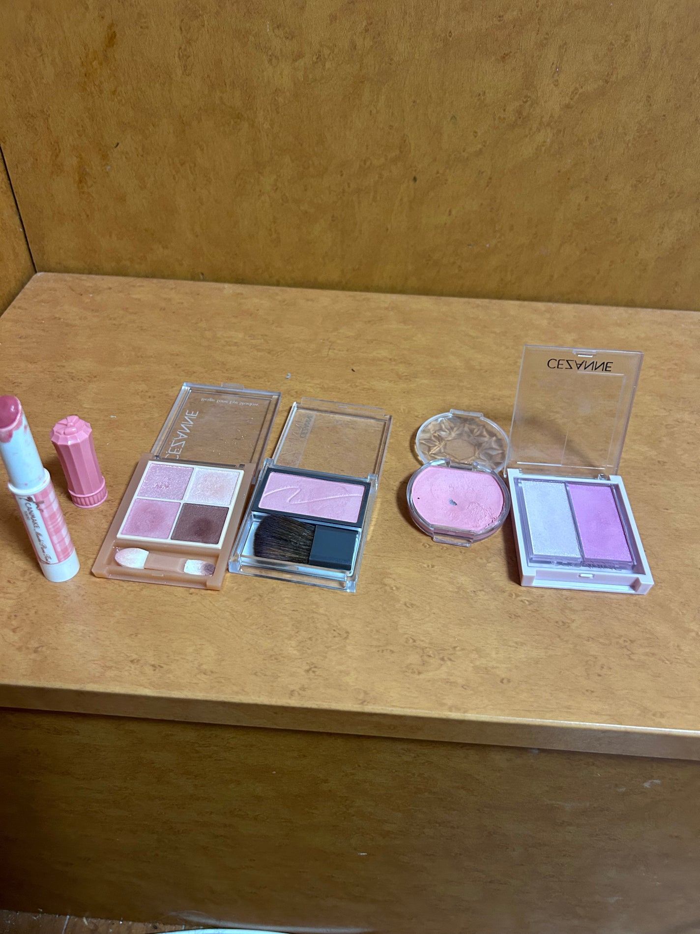 ベージュトーンアイシャドウ/CEZANNE/アイシャドウパレットを使ったクチコミ(1枚目)